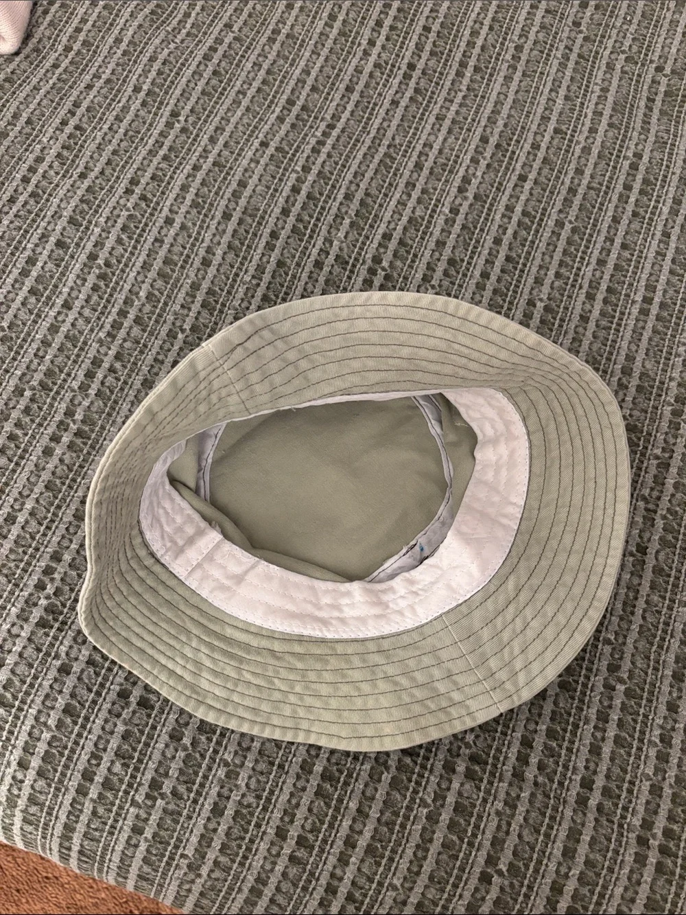 Green UO Bucket Hat - Lightweight Sun Protection